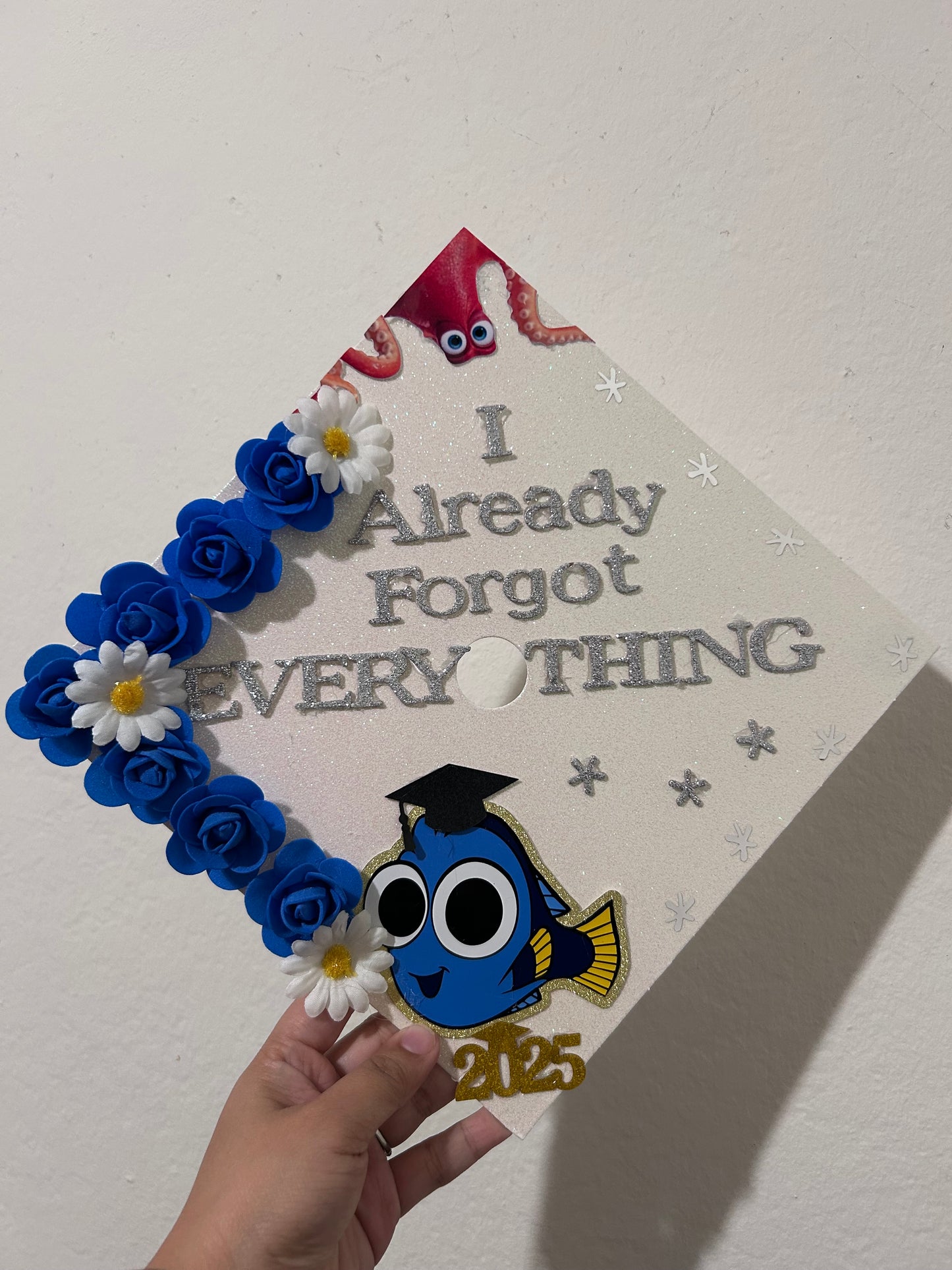Graduation Cap Topper ( Finding Dory)